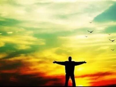 在自我挑剔中提升：壹号娱乐-com - NG大舞台,有梦你就来涂料 眼界成就格局